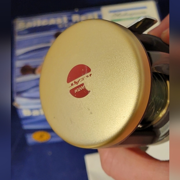 Lightly used Shakespeare Baitcast Reel SKP 4000. - Picture 7 of 9